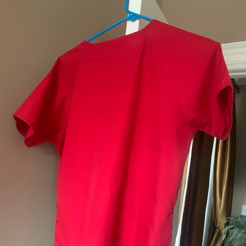 Scrub top